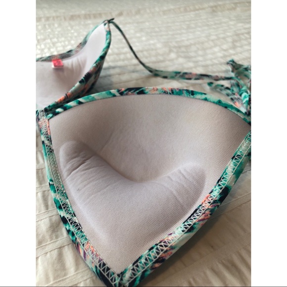 Ardene Push-up Triangle Bikini Top - Picture 4 of 8